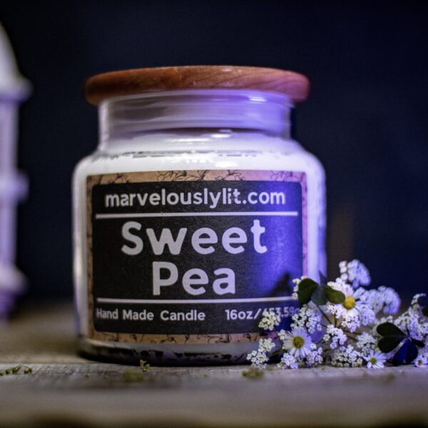 SweetPeaScentedCandleMarvelouslyLit